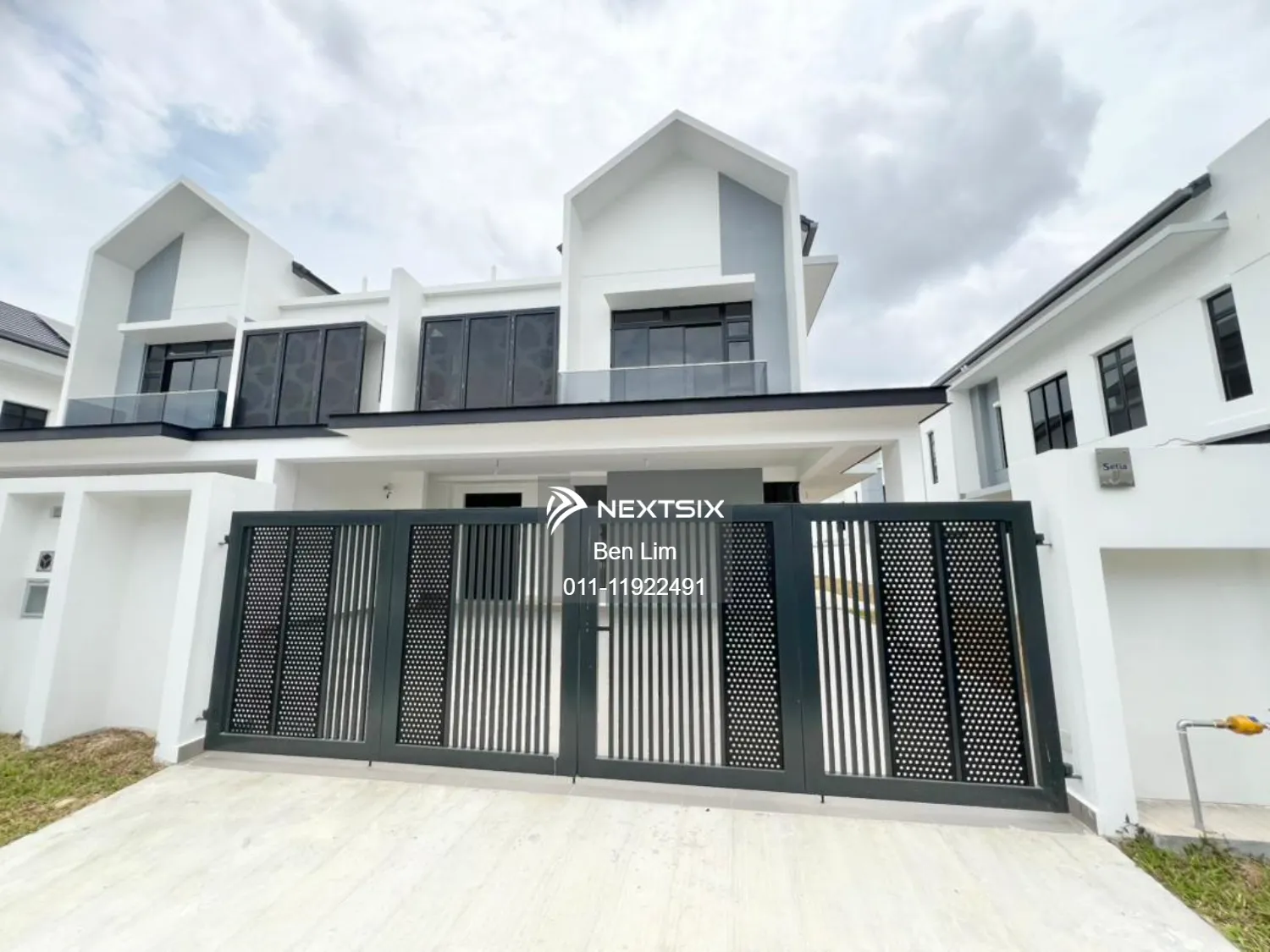 Semi-detached House For Sale in Johor Bahru Johor