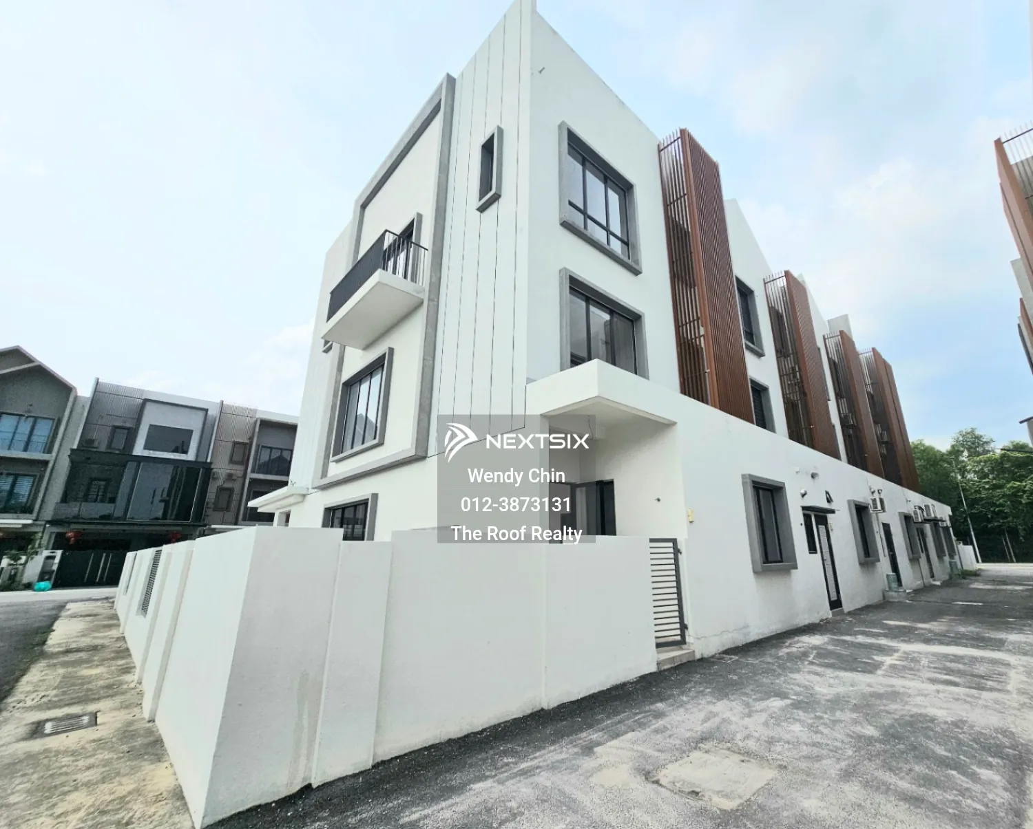 3-sty Terrace/Link House For Sale in Puchong Selangor