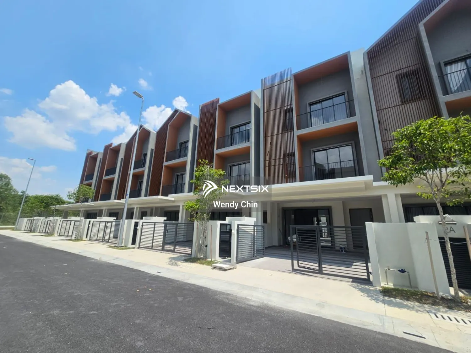 3-sty Terrace/Link House For Sale in Puchong Selangor - Image 8