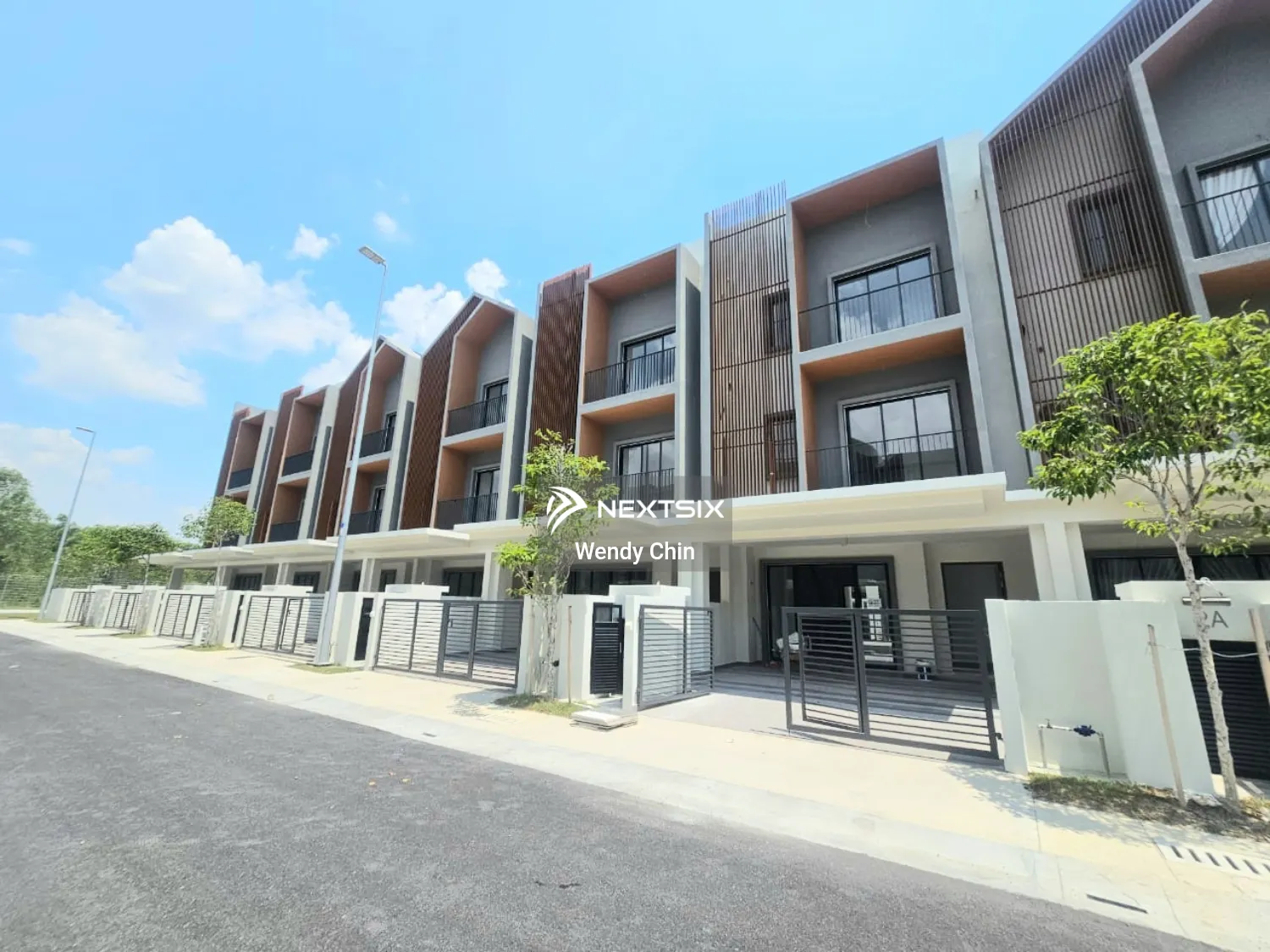3-sty Terrace/Link House For Sale in Puchong Selangor - Image 6