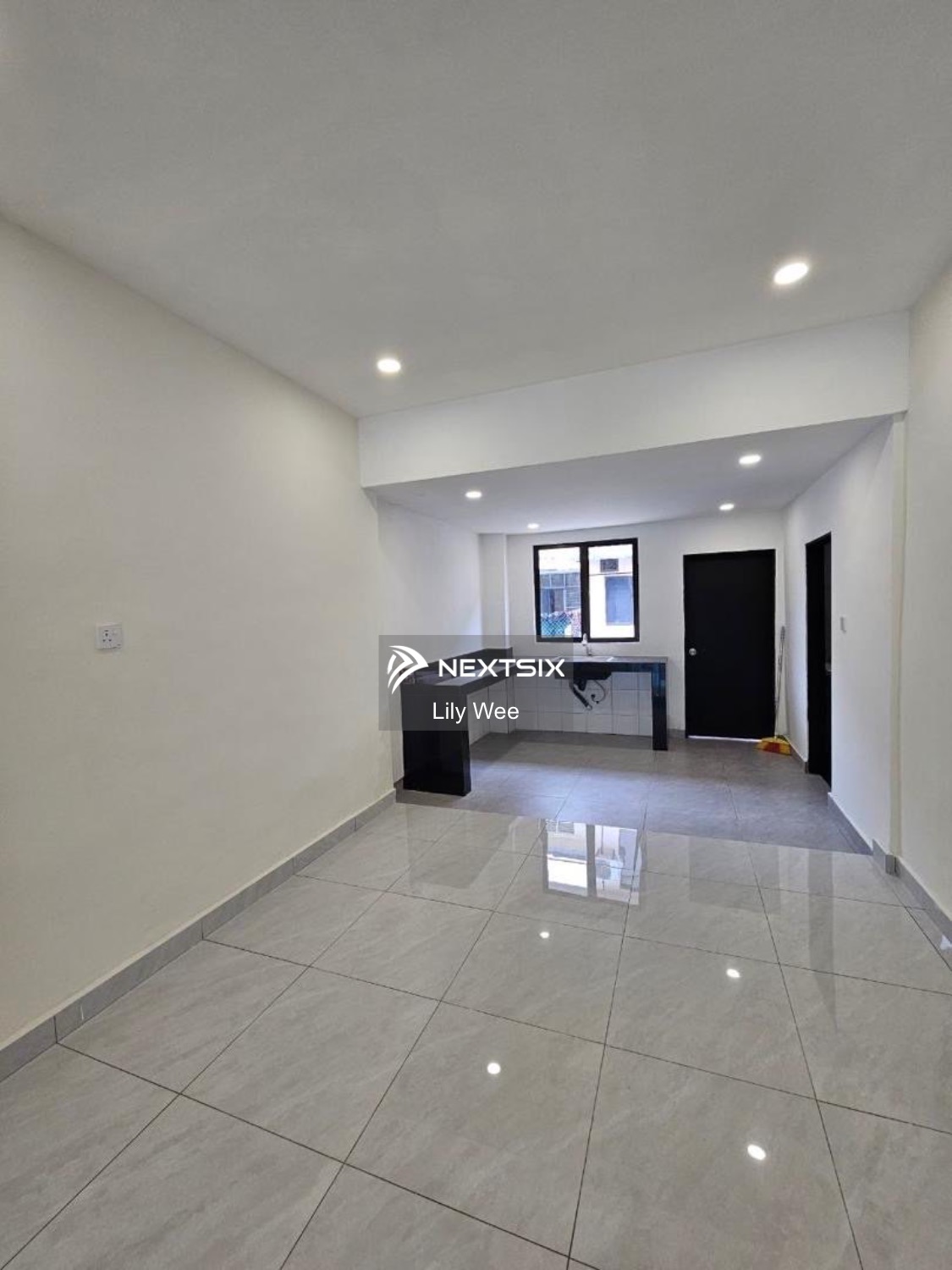 2-sty Terrace/Link House For Sale in Ayer Baloi Johor - Image 4