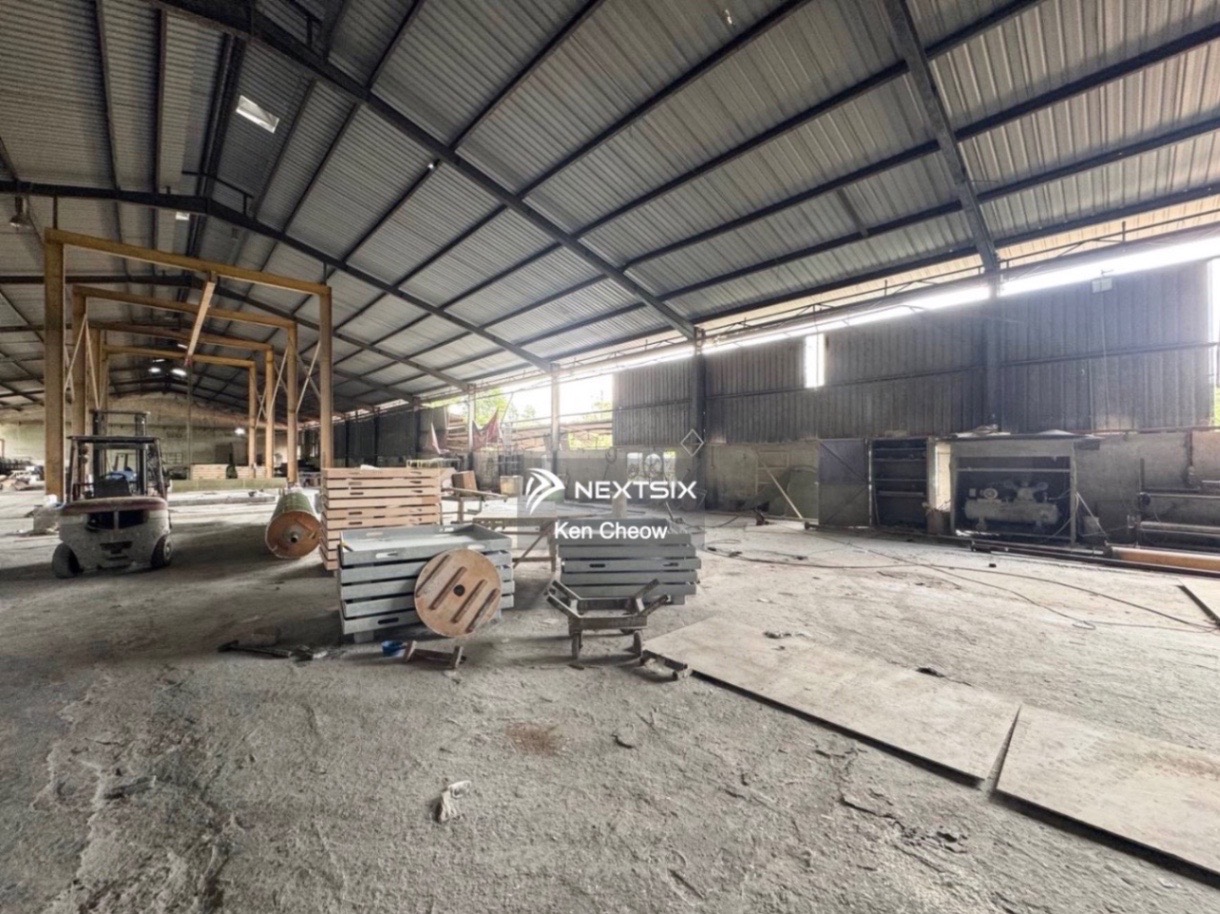 Detached Factory For Rent in Ulu Tiram Johor - Image 2