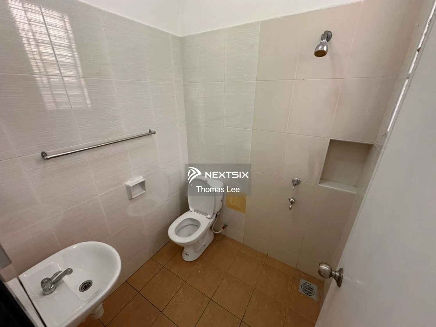 Bungalow For Sale in Skudai Johor - Image 9