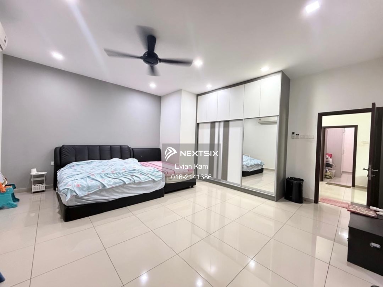 Semi-detached House For Sale in Klang Selangor - Image 8