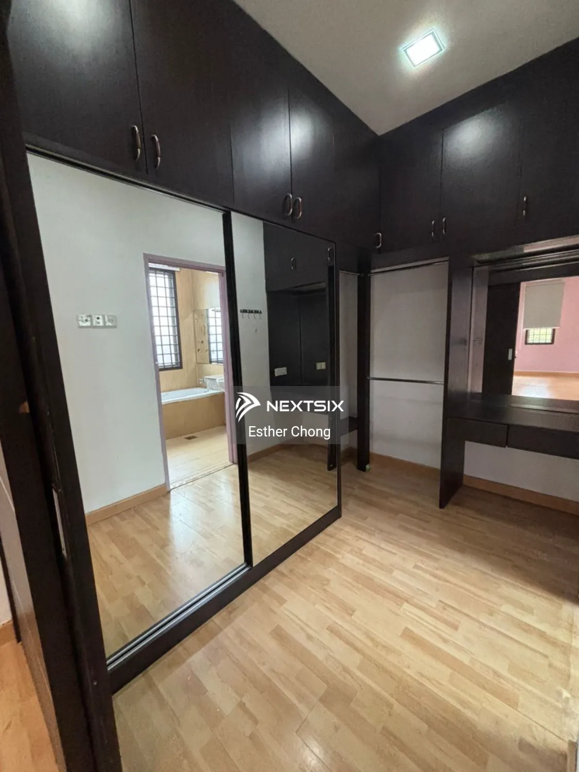 Semi-detached House For Sale in Ayer Baloi Johor - Image 13