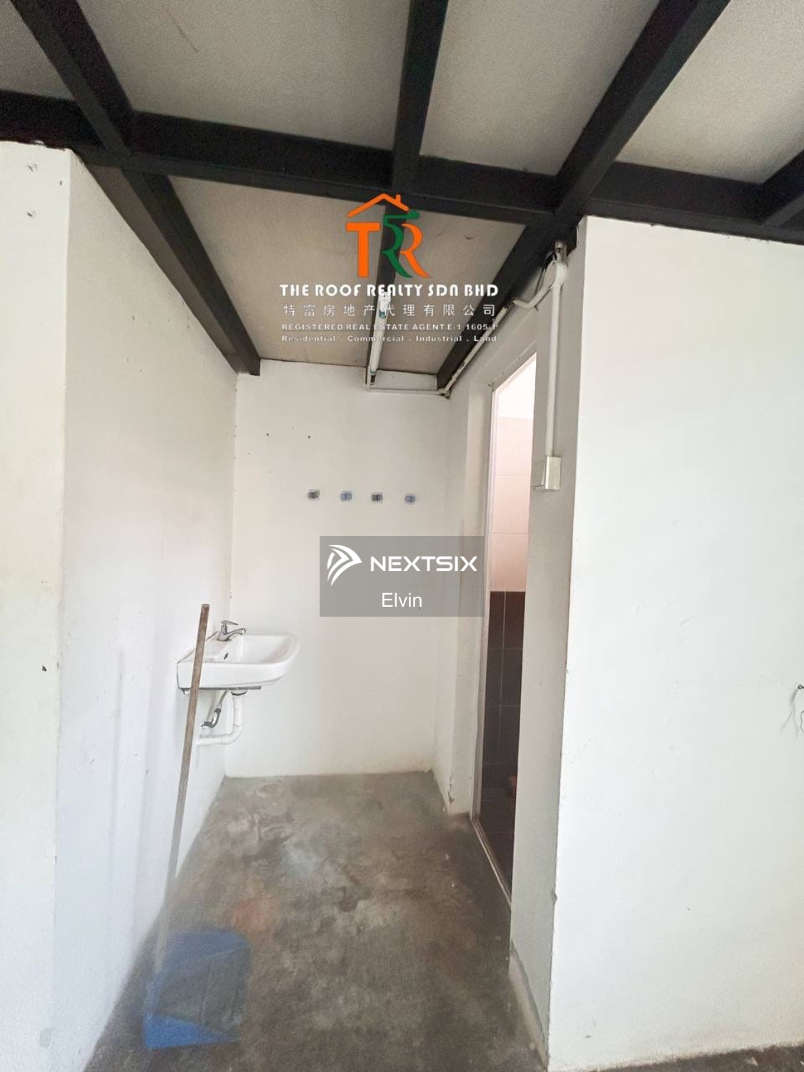 Shop For Rent in Muar Johor - Image 7