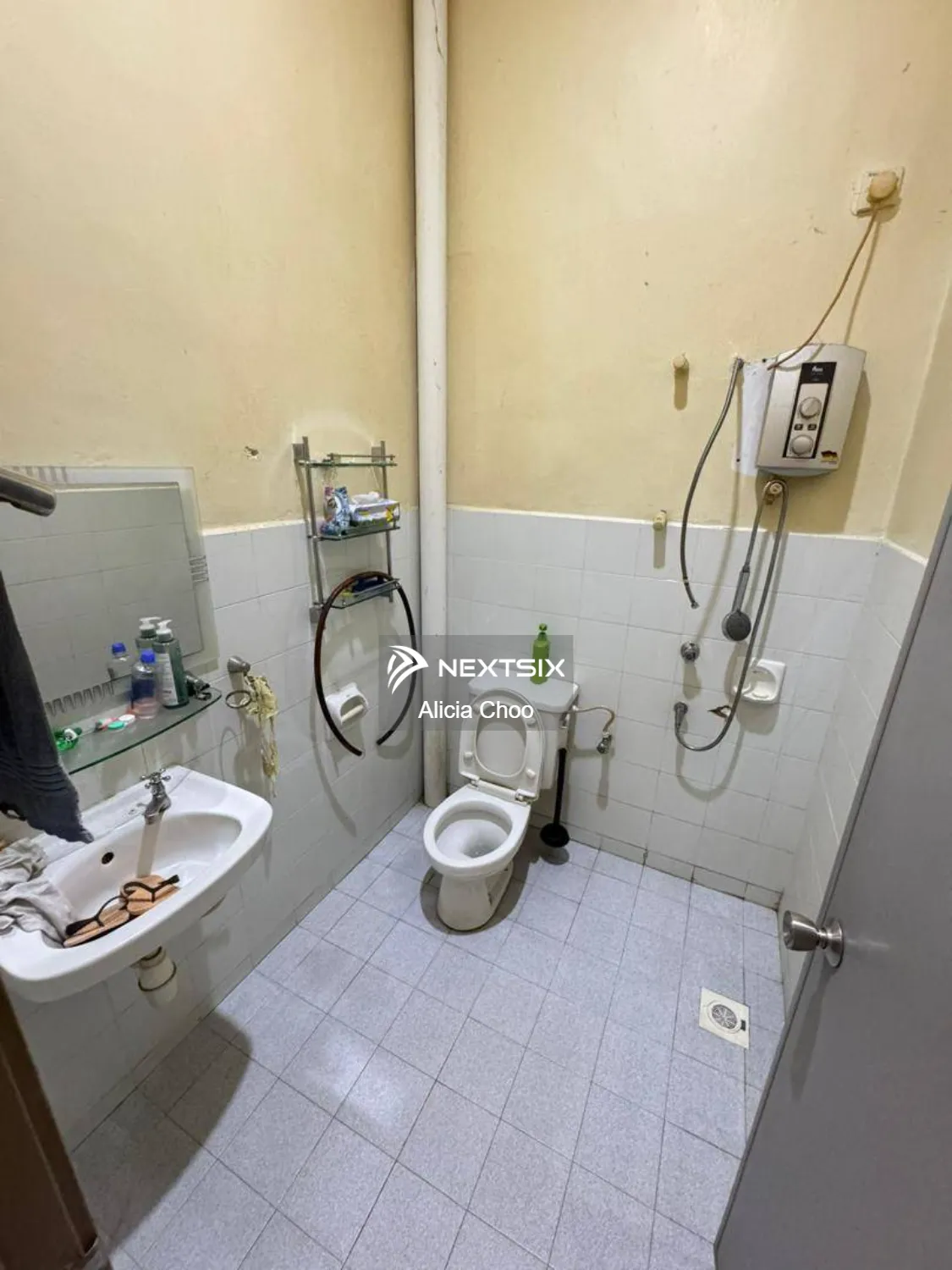 1.5-sty Terrace/Link House For Sale in Ulu Tiram Johor - Image 12