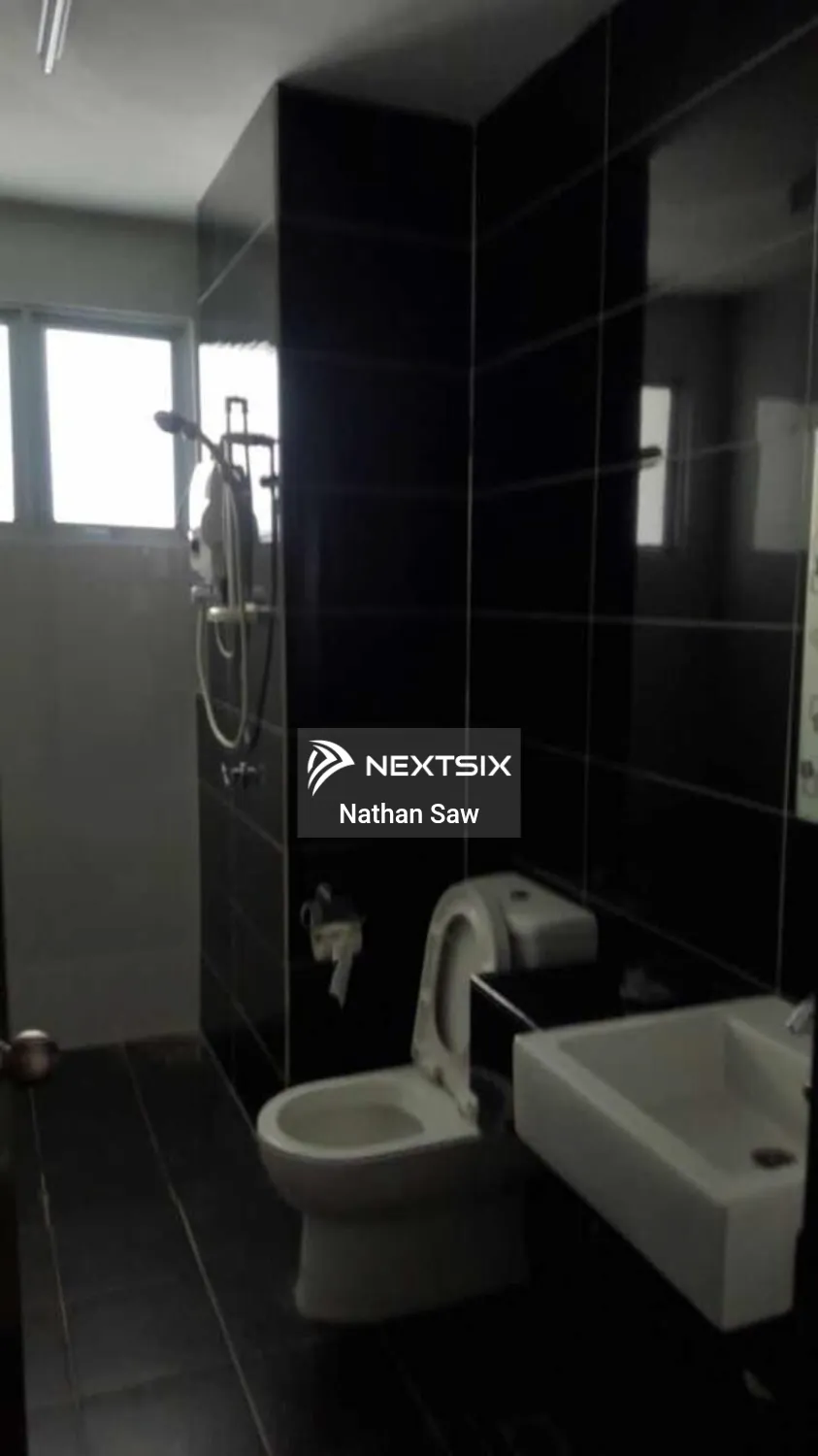 Condominium For Sale in Teluk Kumbar Penang - Image 18