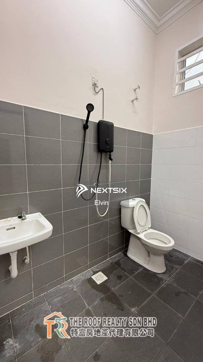 2-sty Terrace/Link House For Sale in Muar Johor - Image 2