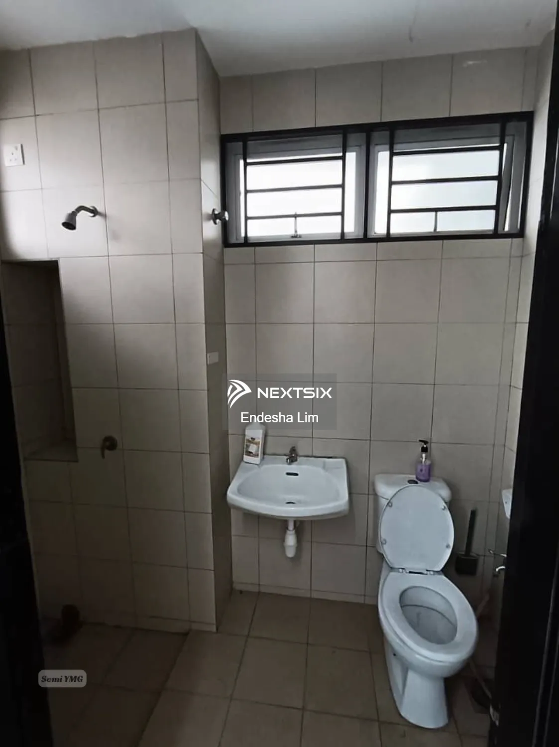 2.5-sty Terrace/Link House For Sale in Bandar Botanic Selangor - Image 8