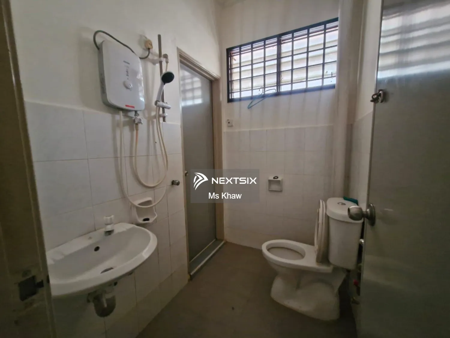2-sty Terrace/Link House For Sale in Permas Jaya Johor - Image 2