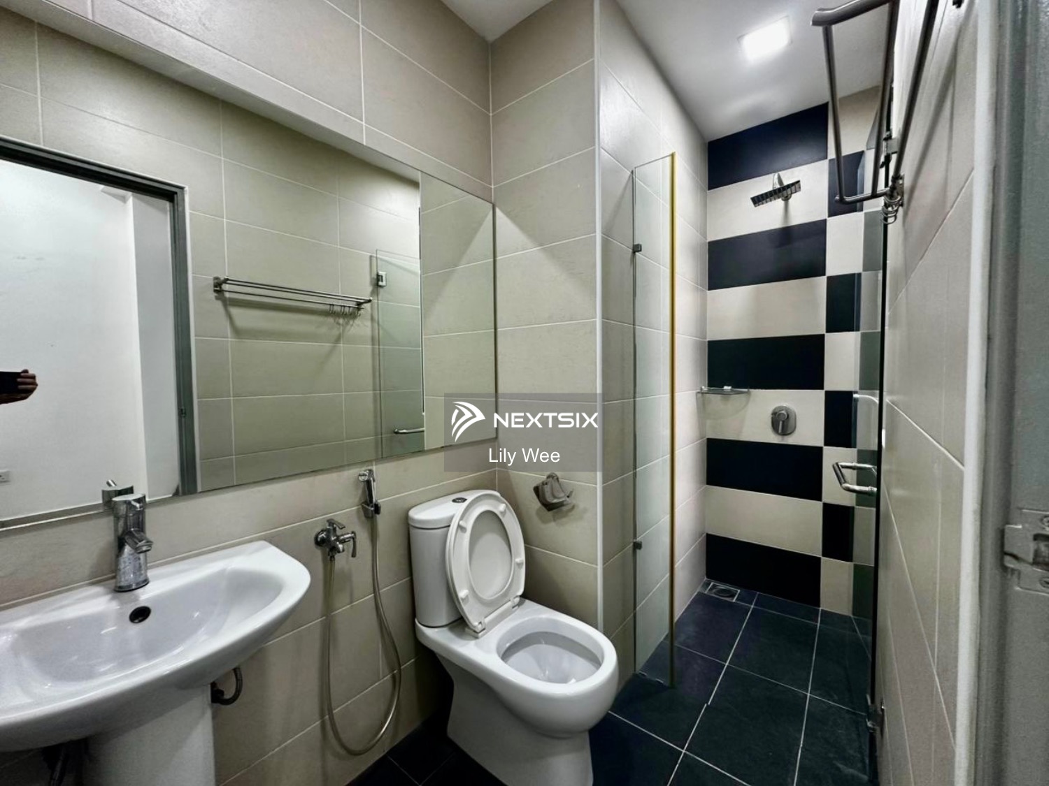 Cluster House For Sale in Ayer Baloi Johor - Image 13