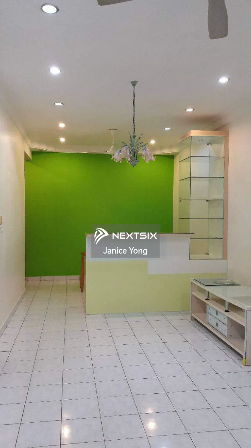 1-sty Terrace/Link House For Sale in Ulu Tiram Johor - Image 2