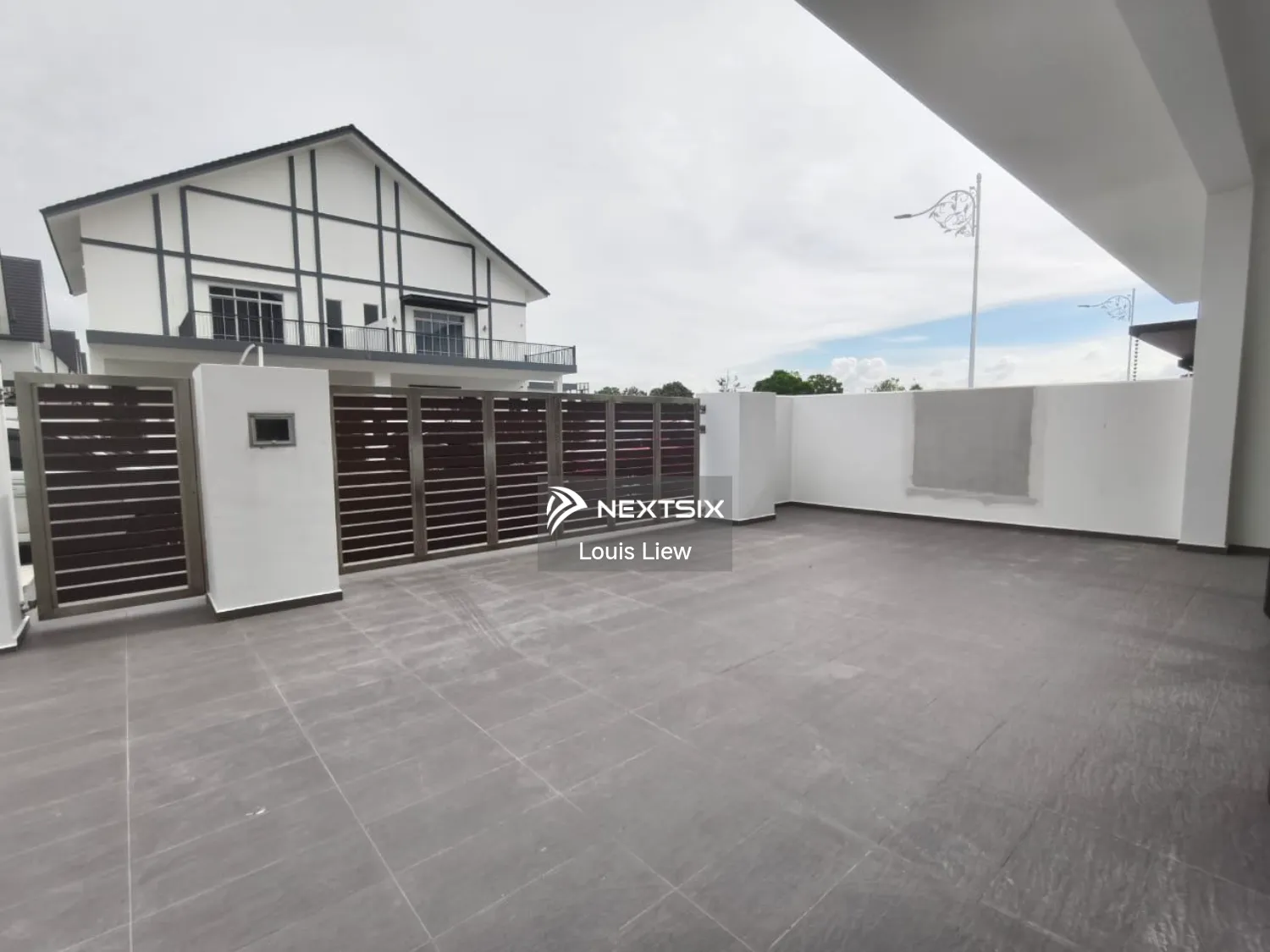 Semi-detached House For Sale in Johor Bahru Johor - Image 2
