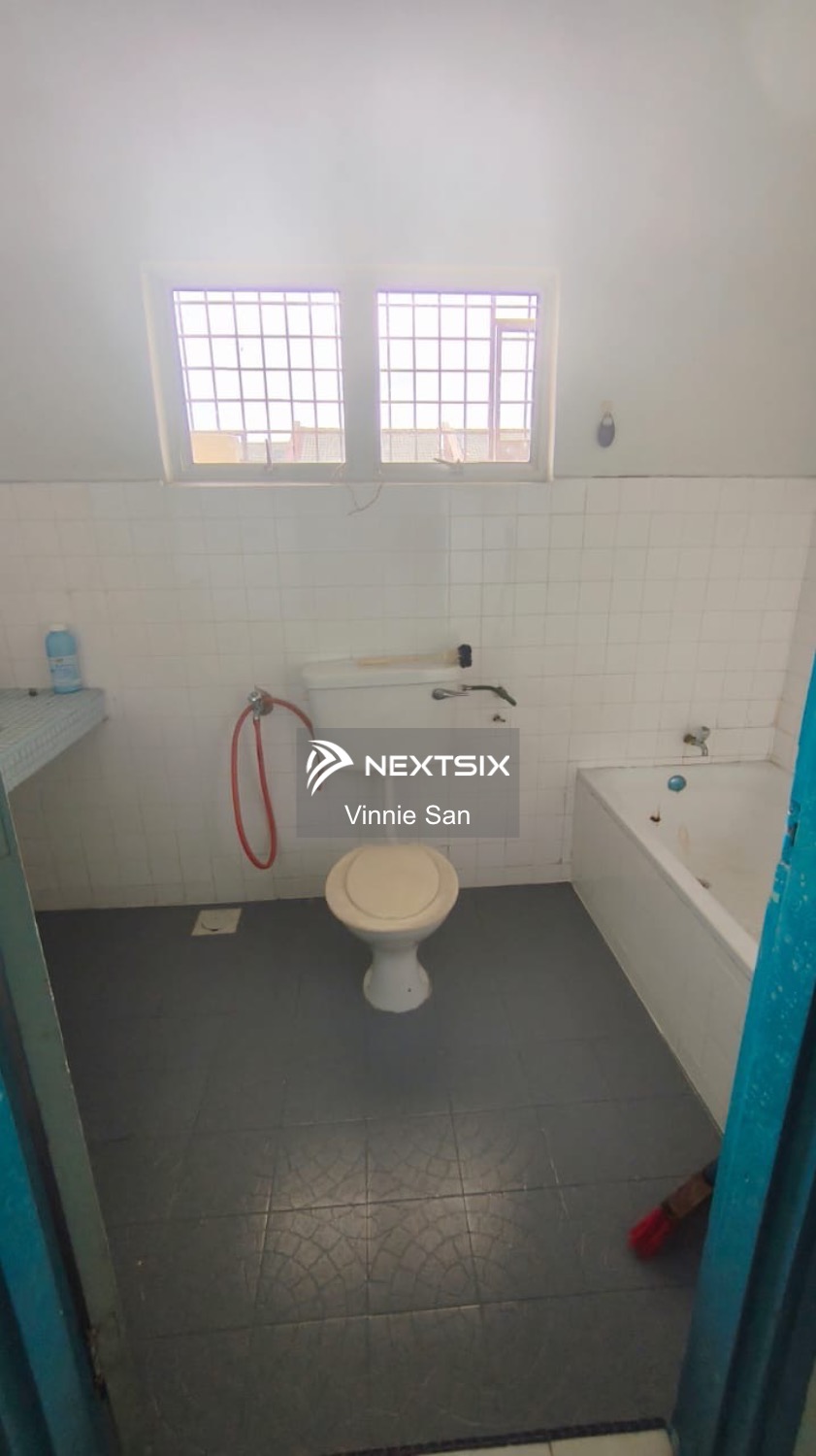 2-sty Terrace/Link House For Sale in Johor Bahru Johor - Image 9