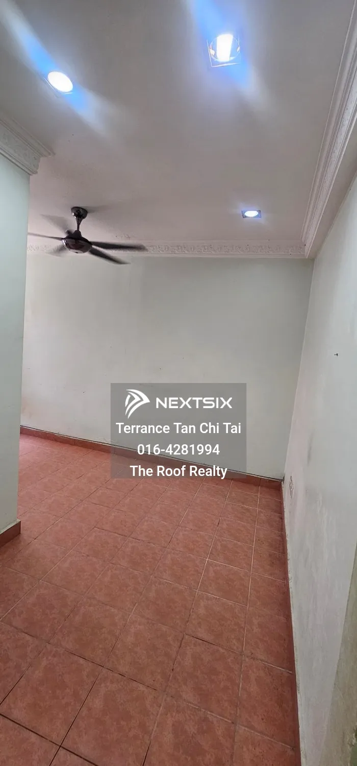 2-sty Terrace/Link House For Rent in Bandar Botanic Selangor - Image 4