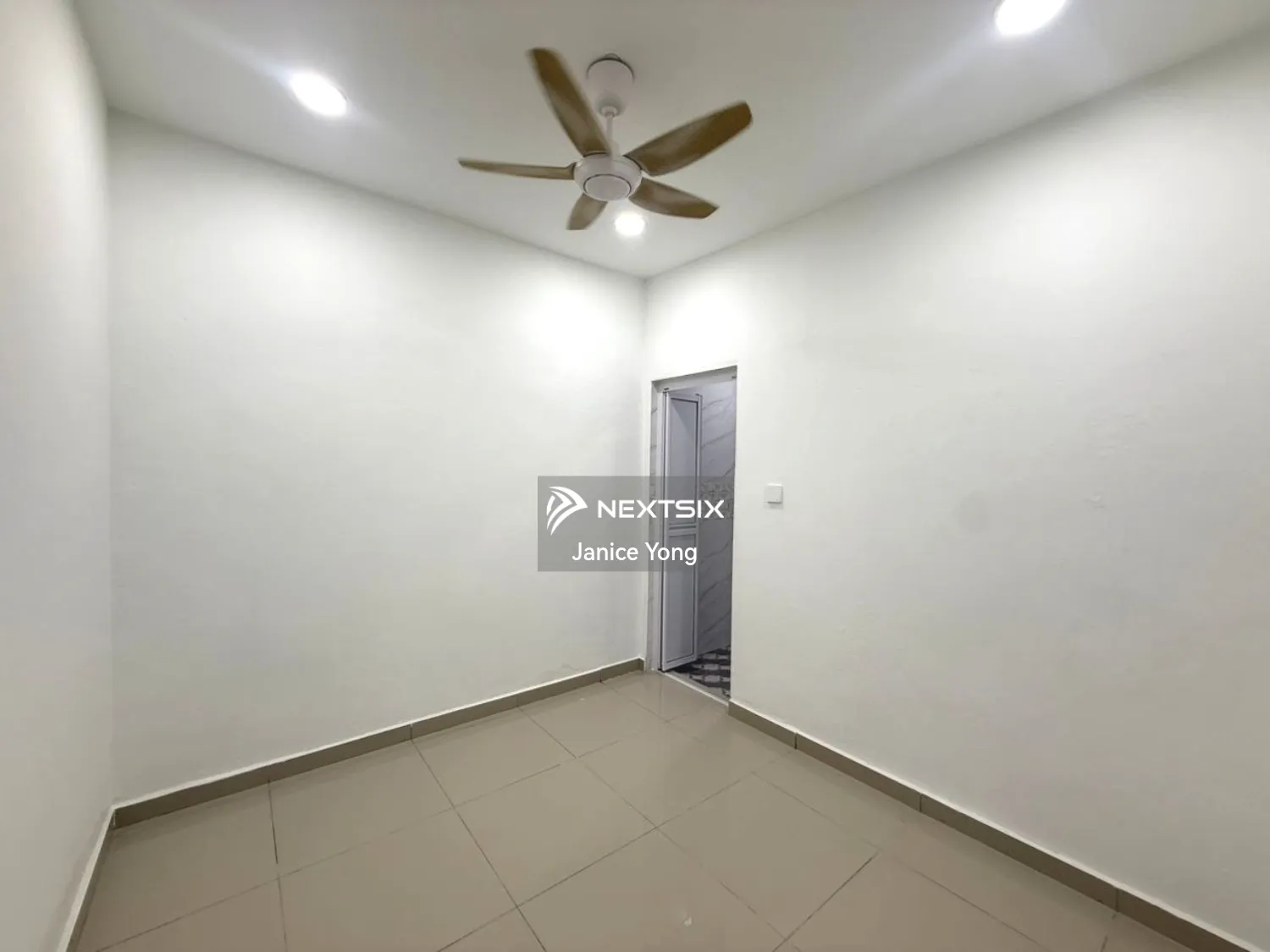 1-sty Terrace/Link House For Sale in Ulu Tiram Johor - Image 4