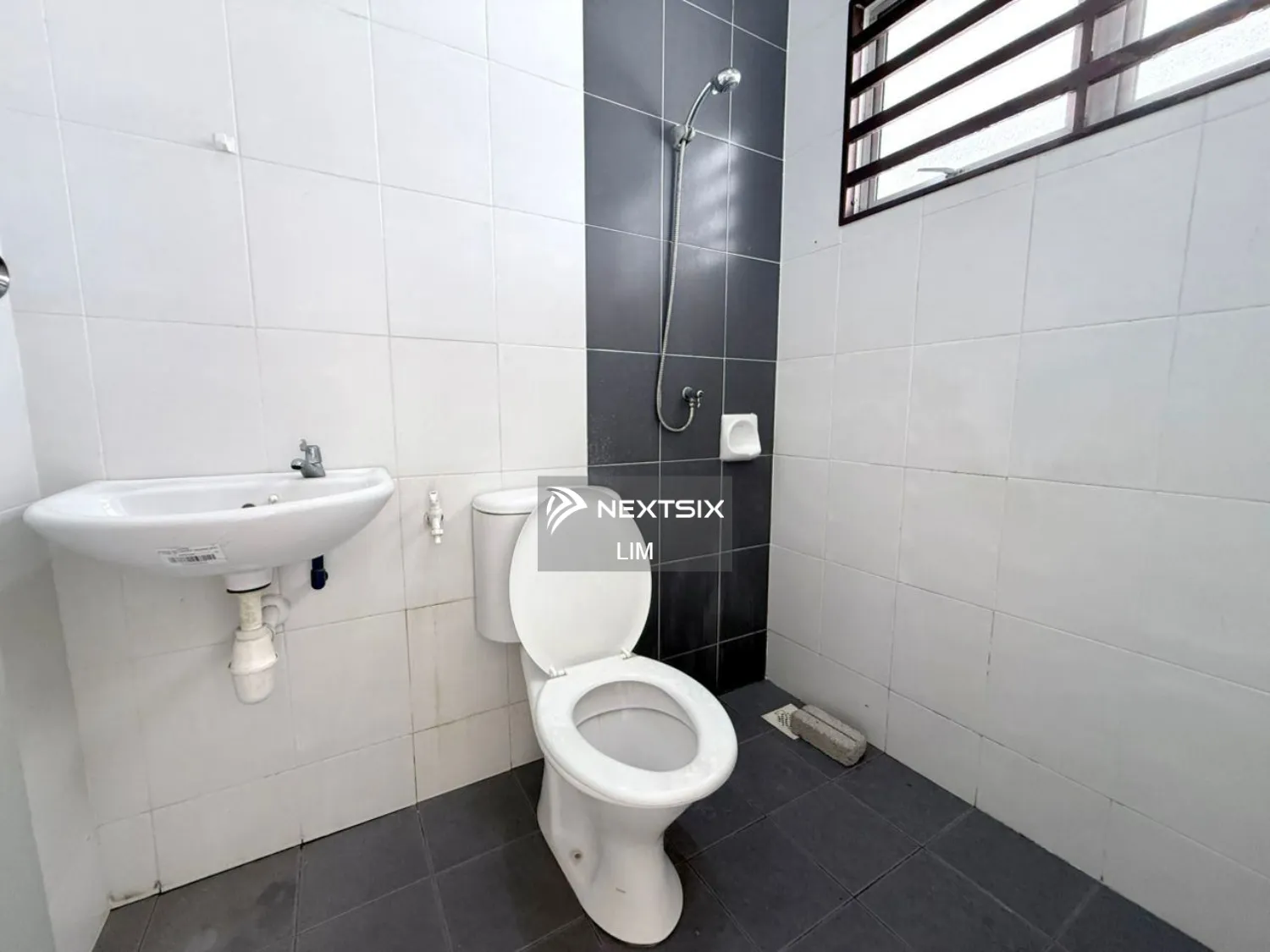 1-sty Terrace/Link House For Rent in Klang Selangor - Image 6