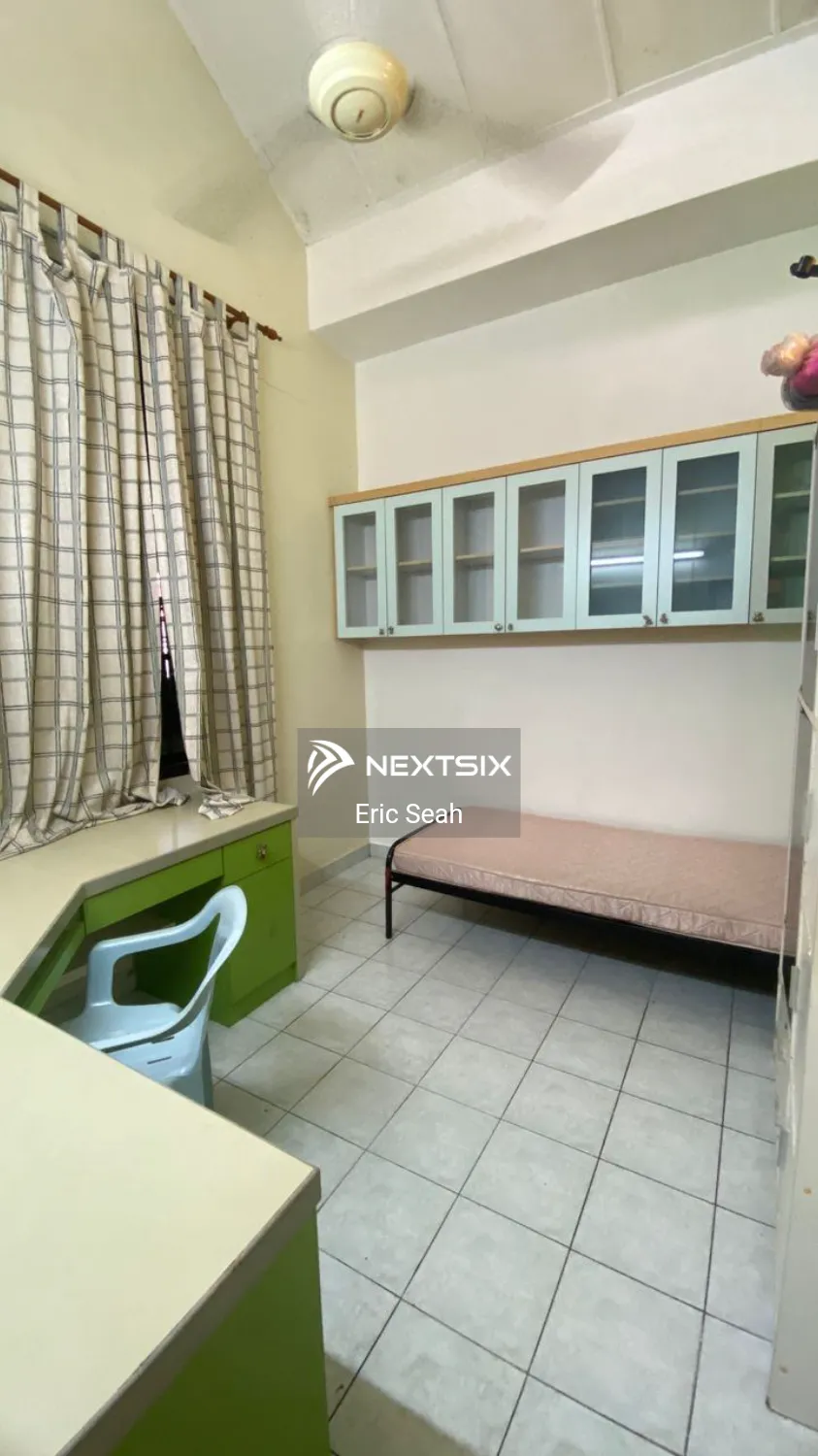 1-sty Terrace/Link House For Rent in Ulu Tiram Johor - Image 9
