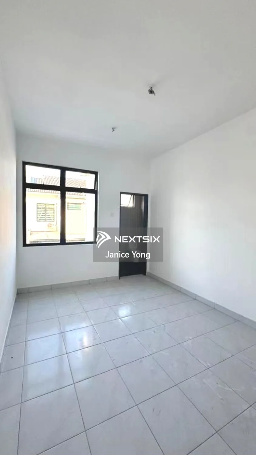 2-sty Terrace/Link House For Sale in Johor Bahru Johor - Image 5