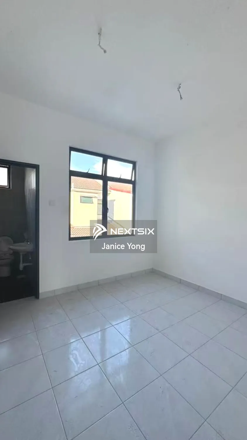 2-sty Terrace/Link House For Sale in Johor Bahru Johor - Image 6