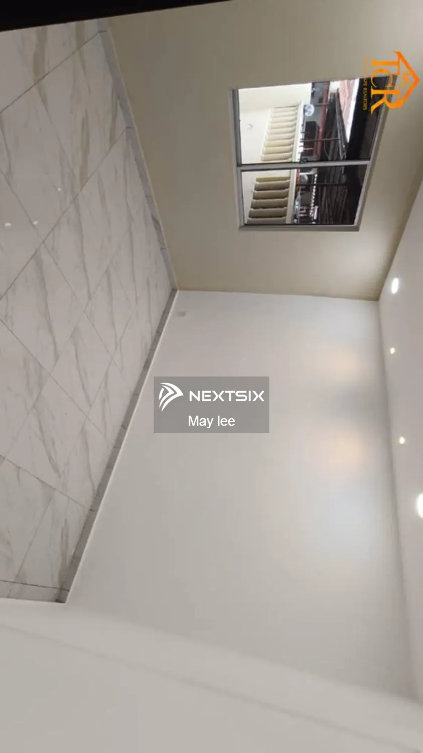 1-sty Terrace/Link House For Sale in Bandar Bukit Tinggi Selangor - Image 3