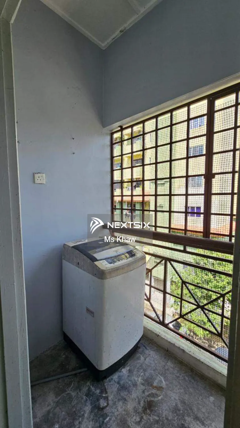 Apartment For Sale in Tampoi Johor - Image 6