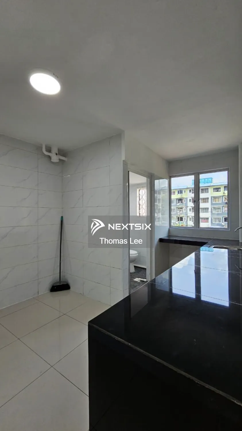 Flat For Sale in Tampoi Johor - Image 5