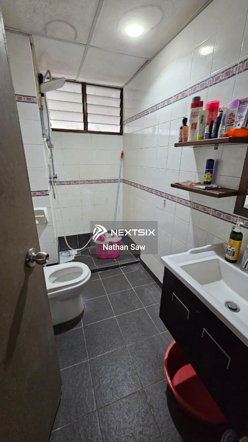 Condominium For Sale in Batu Ferringhi Penang - Image 7