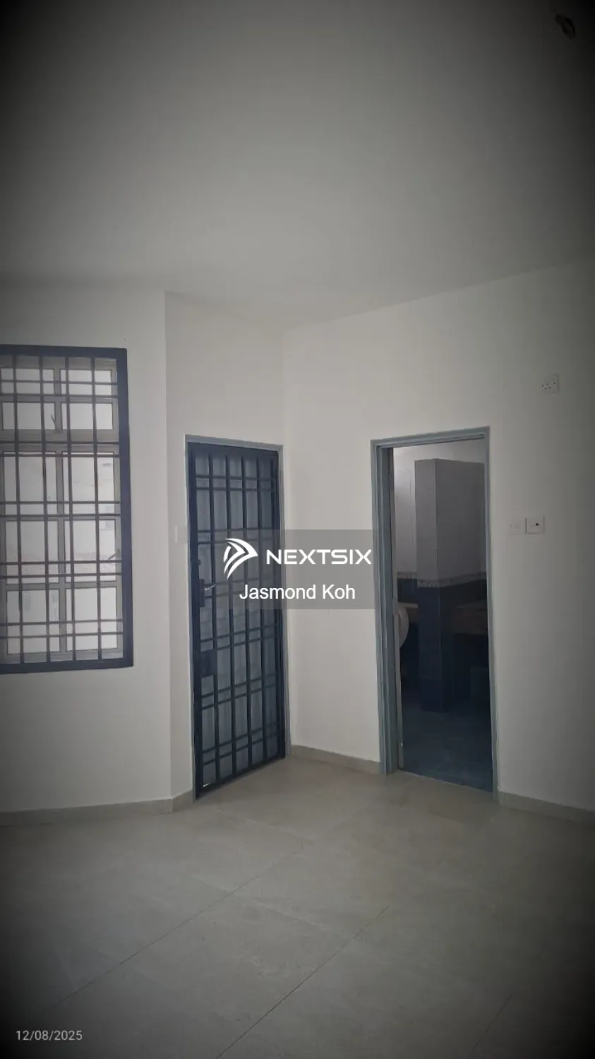 2-sty Terrace/Link House For Sale in Johor Bahru Johor - Image 6