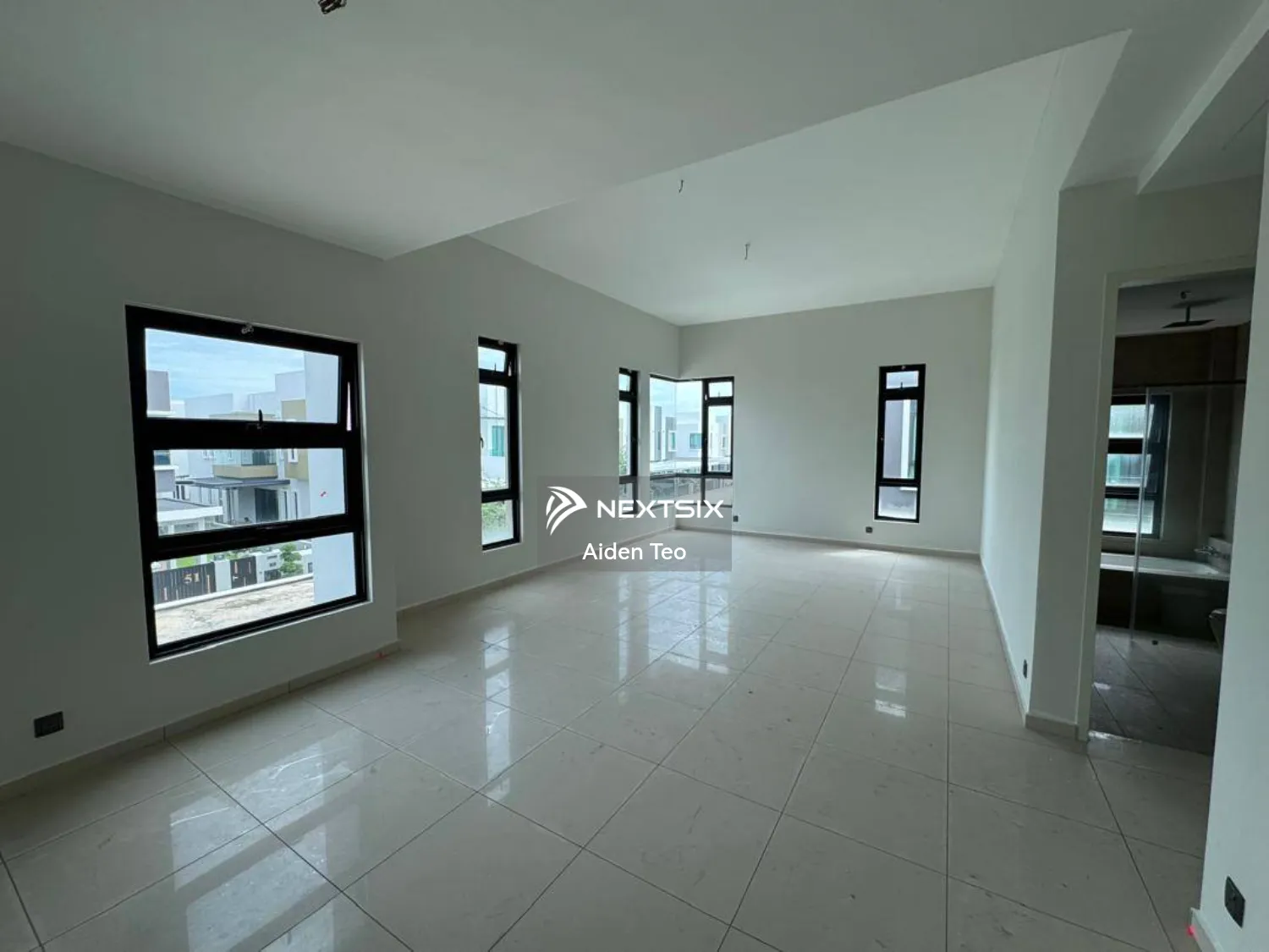 Semi-detached House For Sale in Ujong Pasir Melaka - Image 10