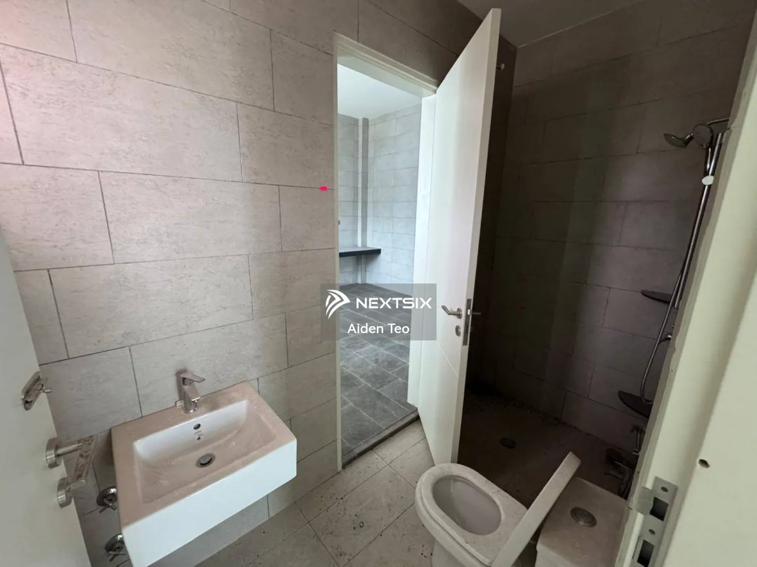 Semi-detached House For Sale in Ujong Pasir Melaka - Image 4