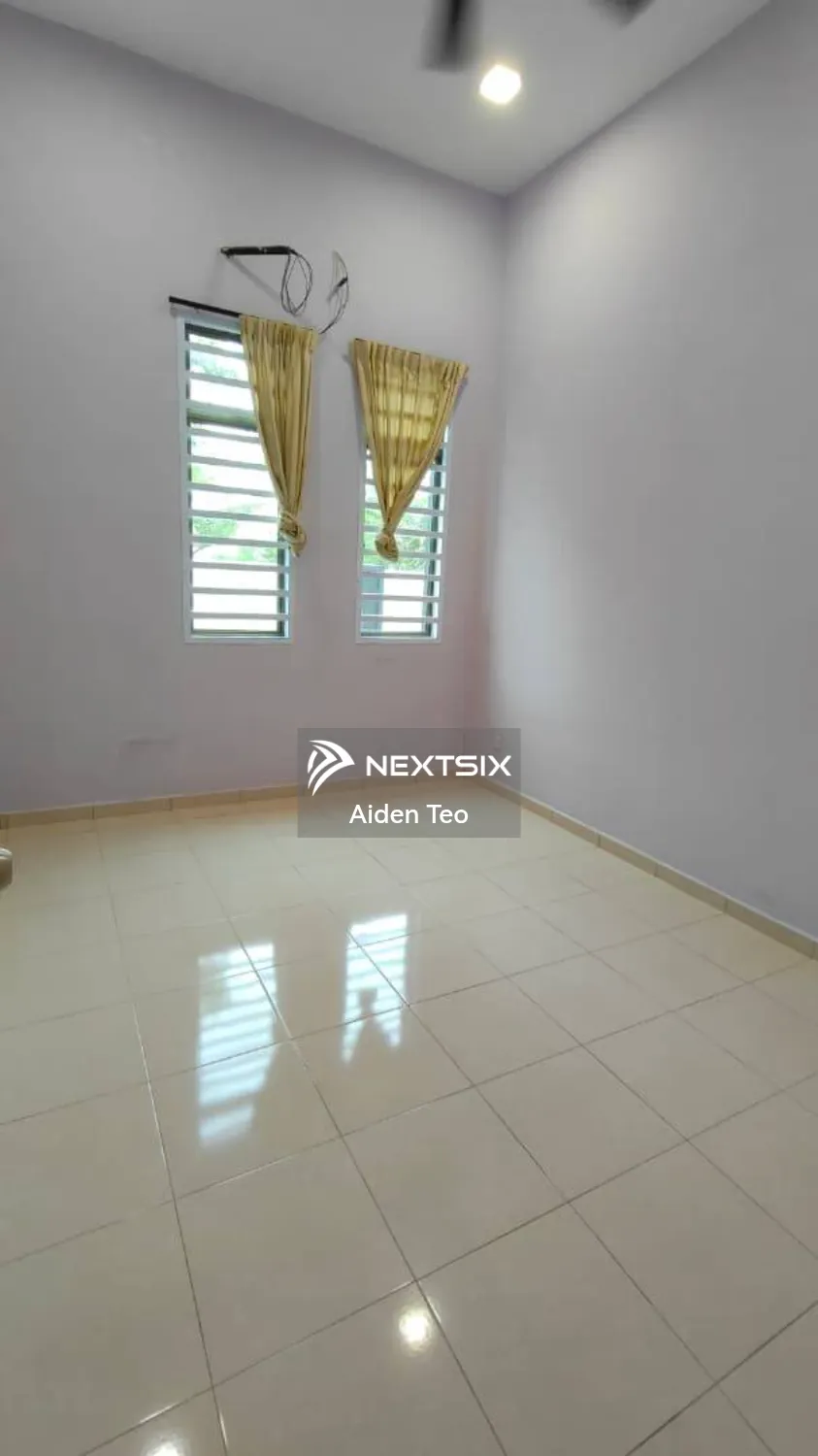 Semi-detached House For Sale in Tanjong Minyak Melaka - Image 3