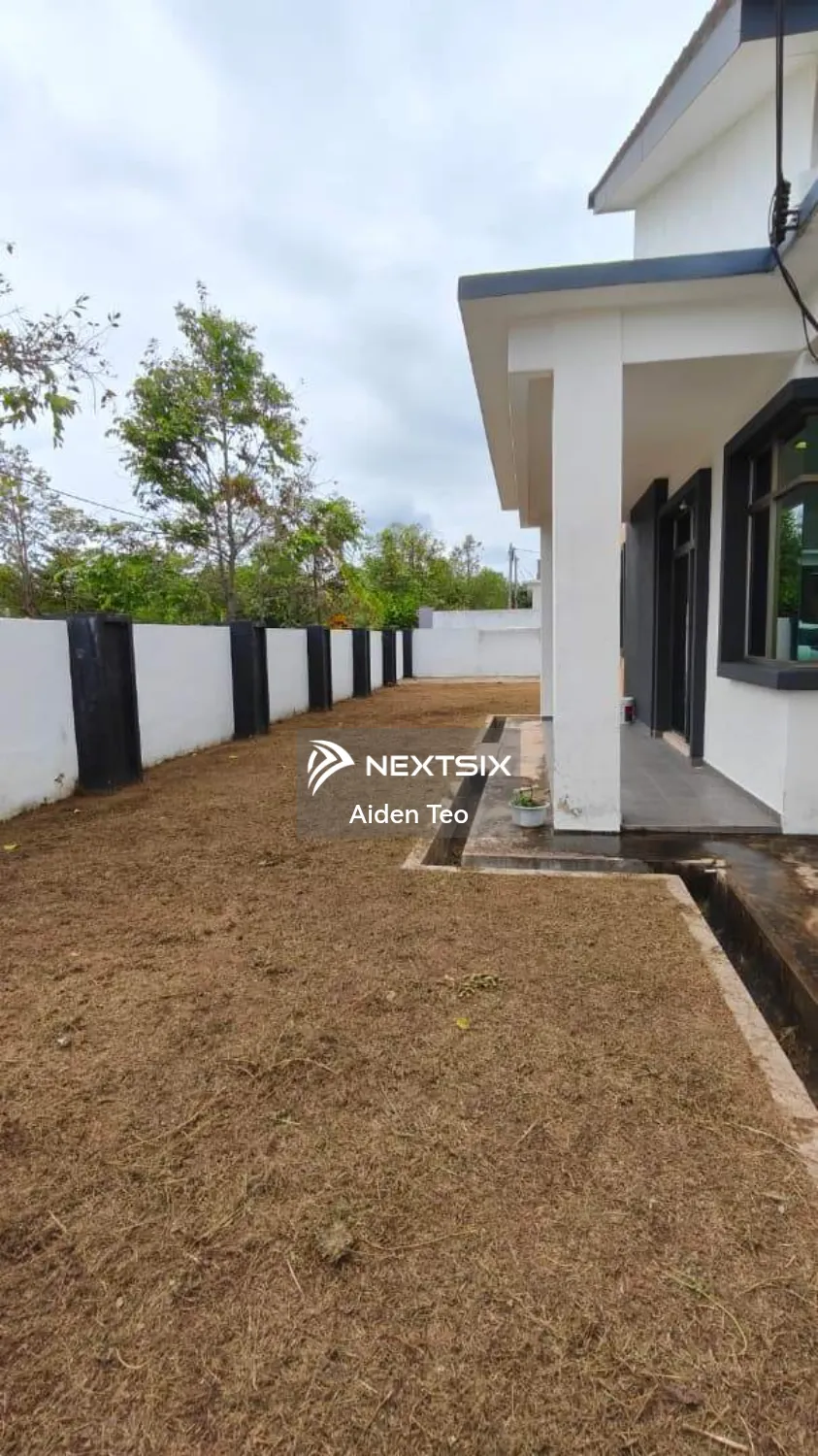 Semi-detached House For Sale in Tanjong Minyak Melaka - Image 7