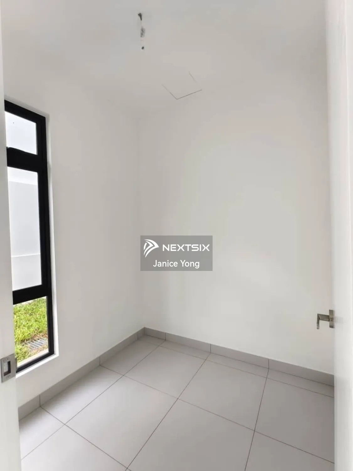 Semi-detached House For Rent in Setia Tropika Johor - Image 11