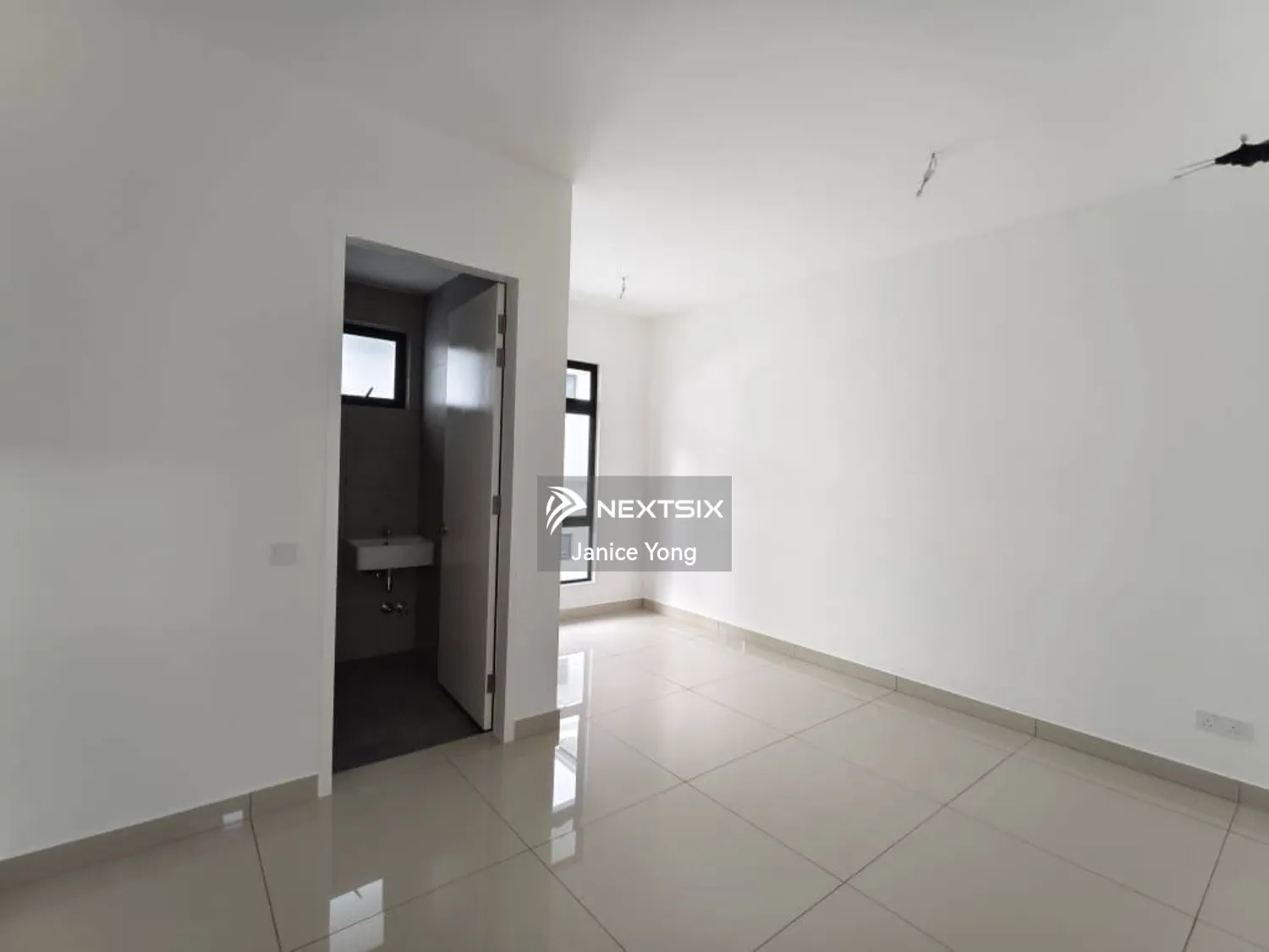 Semi-detached House For Rent in Setia Tropika Johor - Image 19