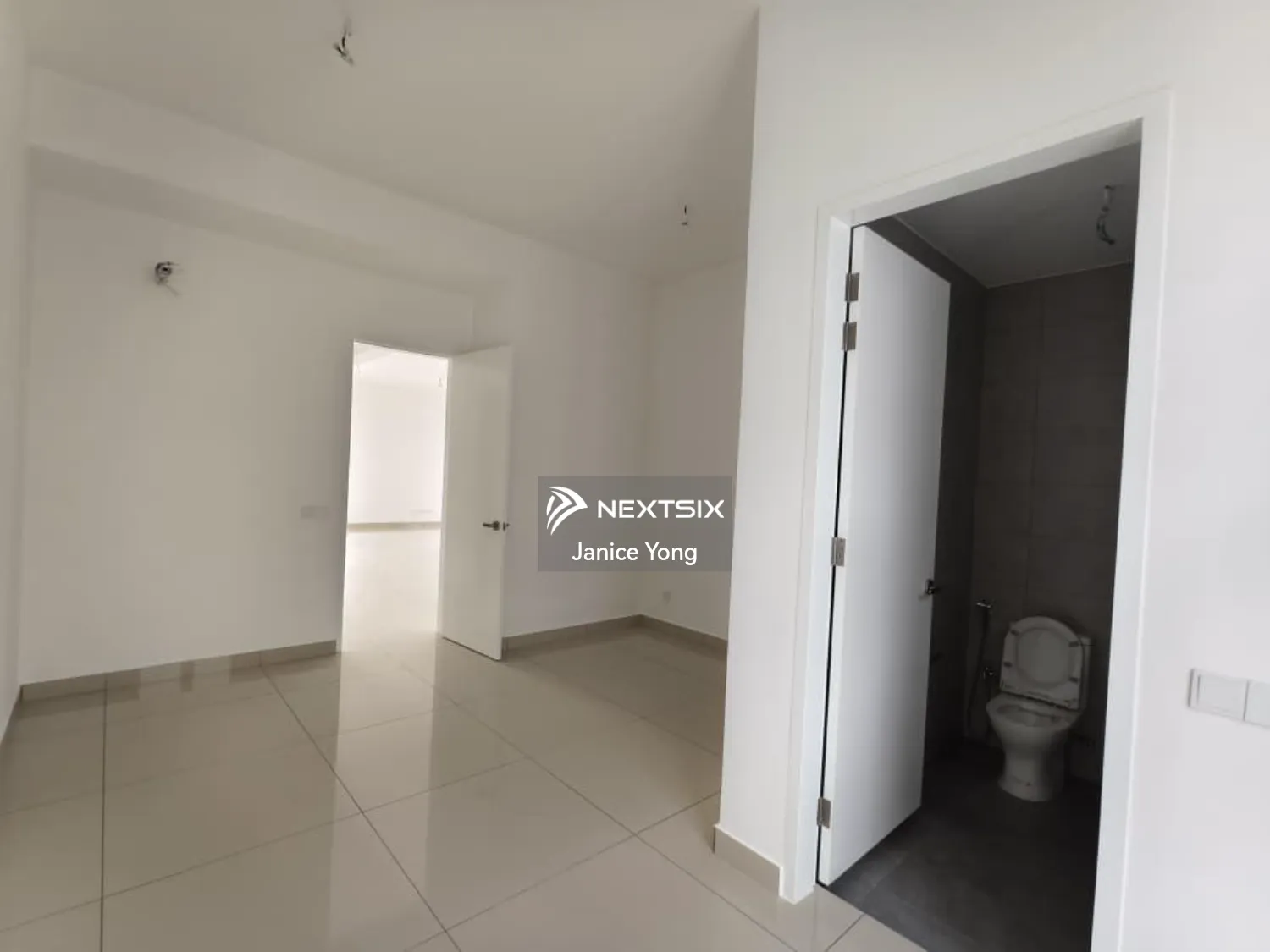 Semi-detached House For Rent in Setia Tropika Johor - Image 20