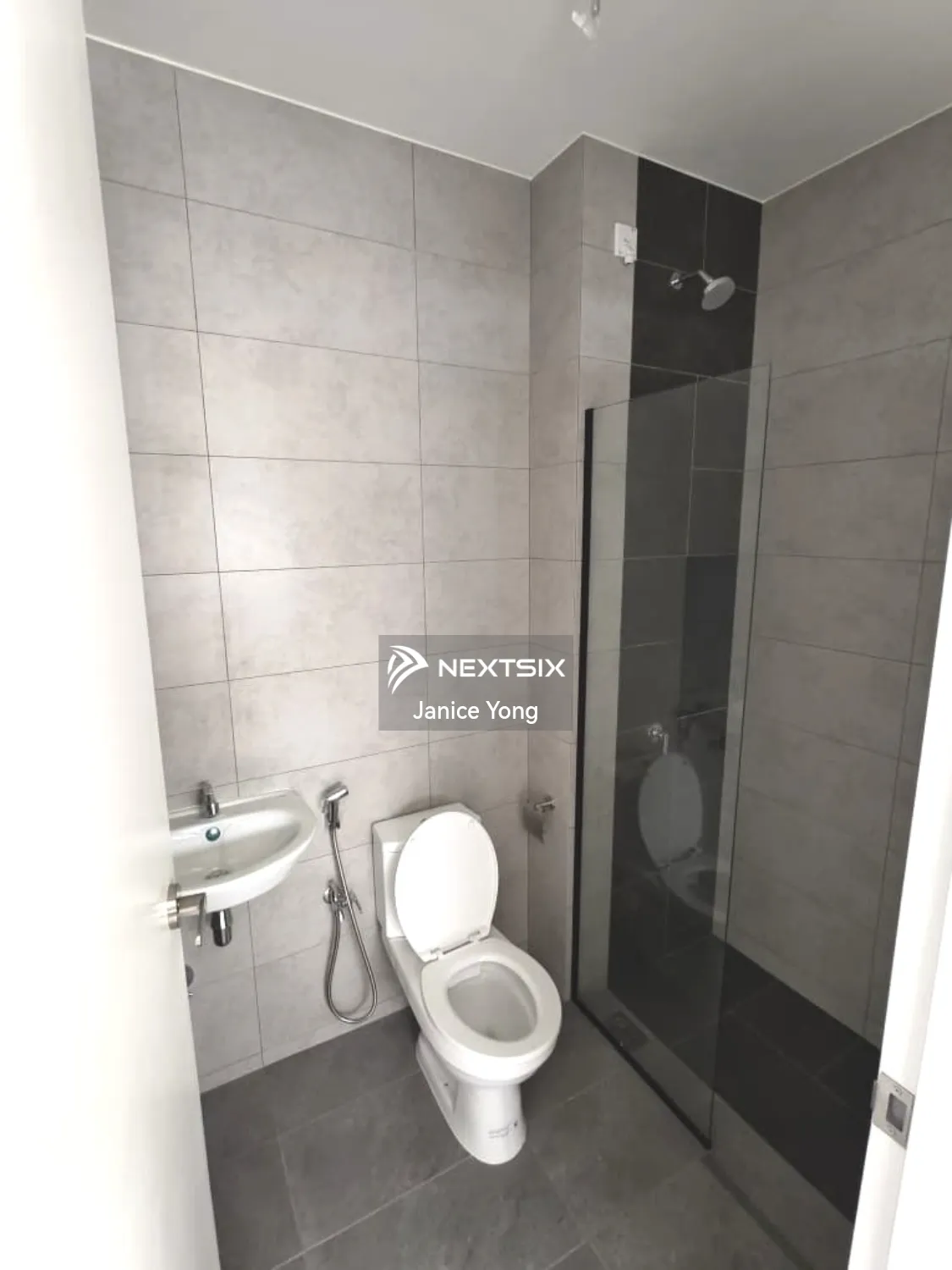 Semi-detached House For Rent in Setia Tropika Johor - Image 23