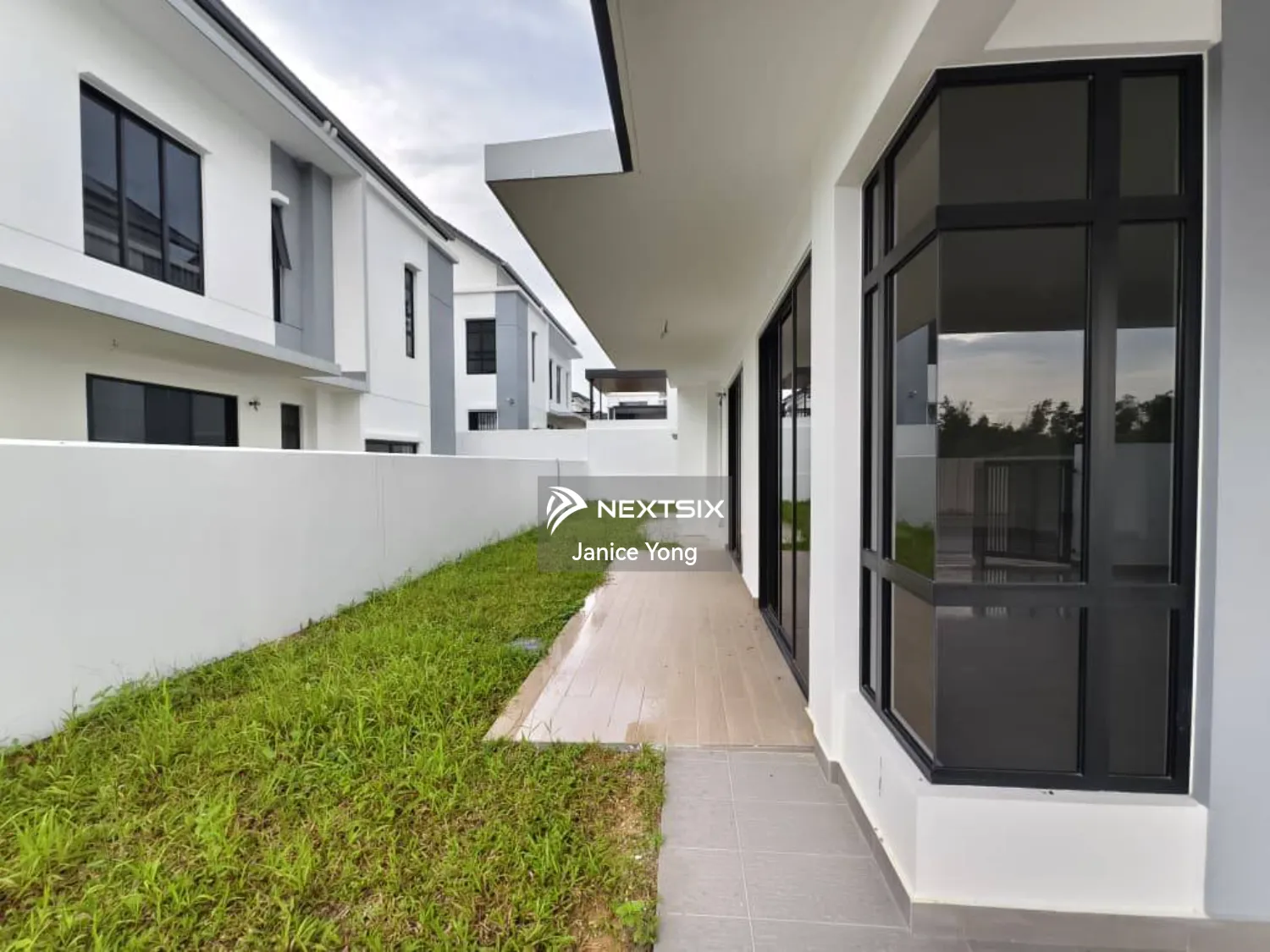 Semi-detached House For Rent in Setia Tropika Johor - Image 3