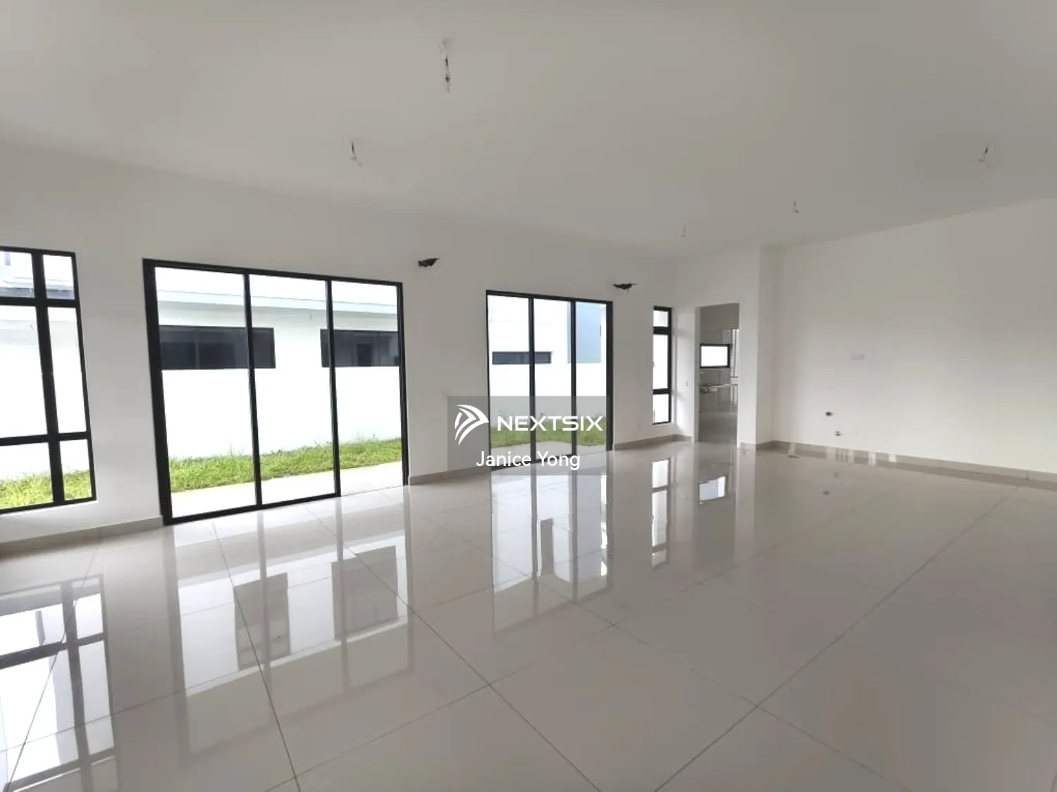 Semi-detached House For Rent in Setia Tropika Johor - Image 7