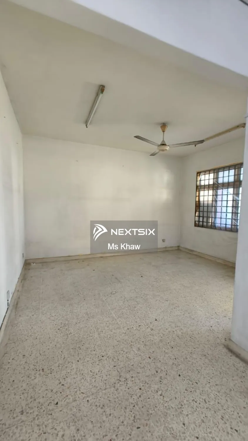 2-sty Terrace/Link House For Sale in Johor Bahru Johor - Image 2