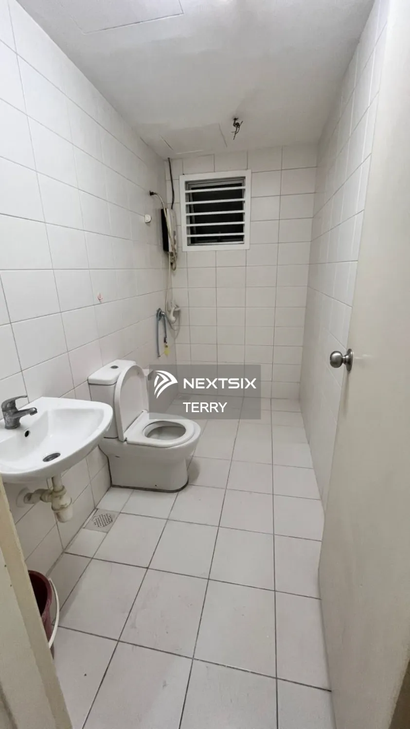 Serviced Residence For Sale in Tampoi Johor - Image 9