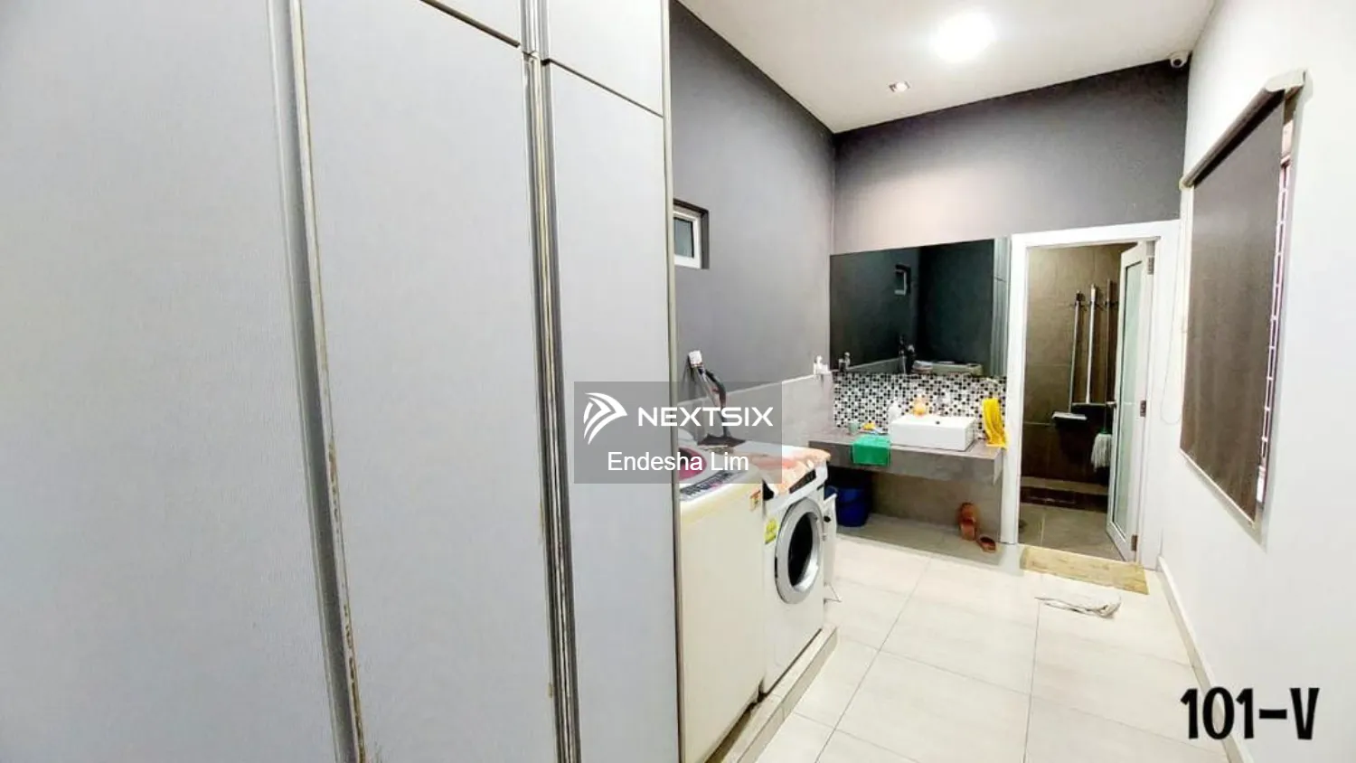 Semi-detached House For Sale in Klang Selangor - Image 4