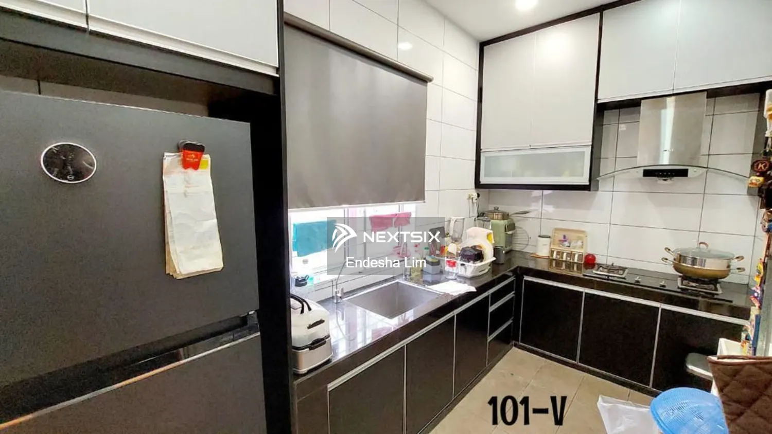 Semi-detached House For Sale in Klang Selangor - Image 5