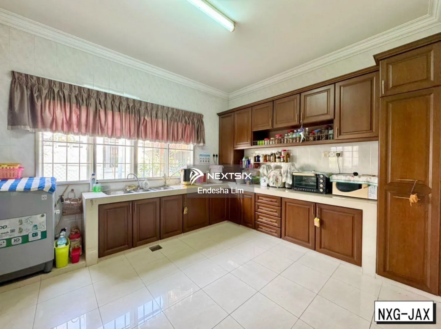 Bungalow For Sale in Klang Selangor - Image 4